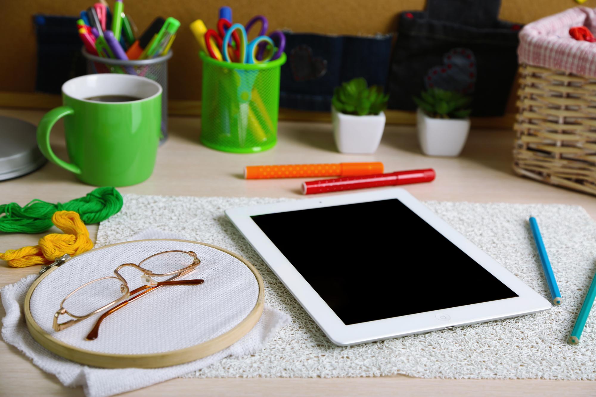 Studio workstation with hoop and digital tablet